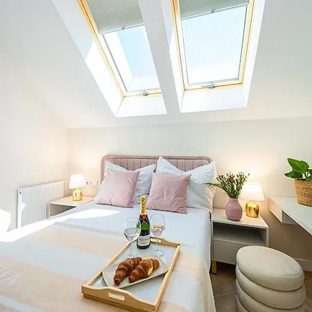 Golden Elite Apartment
